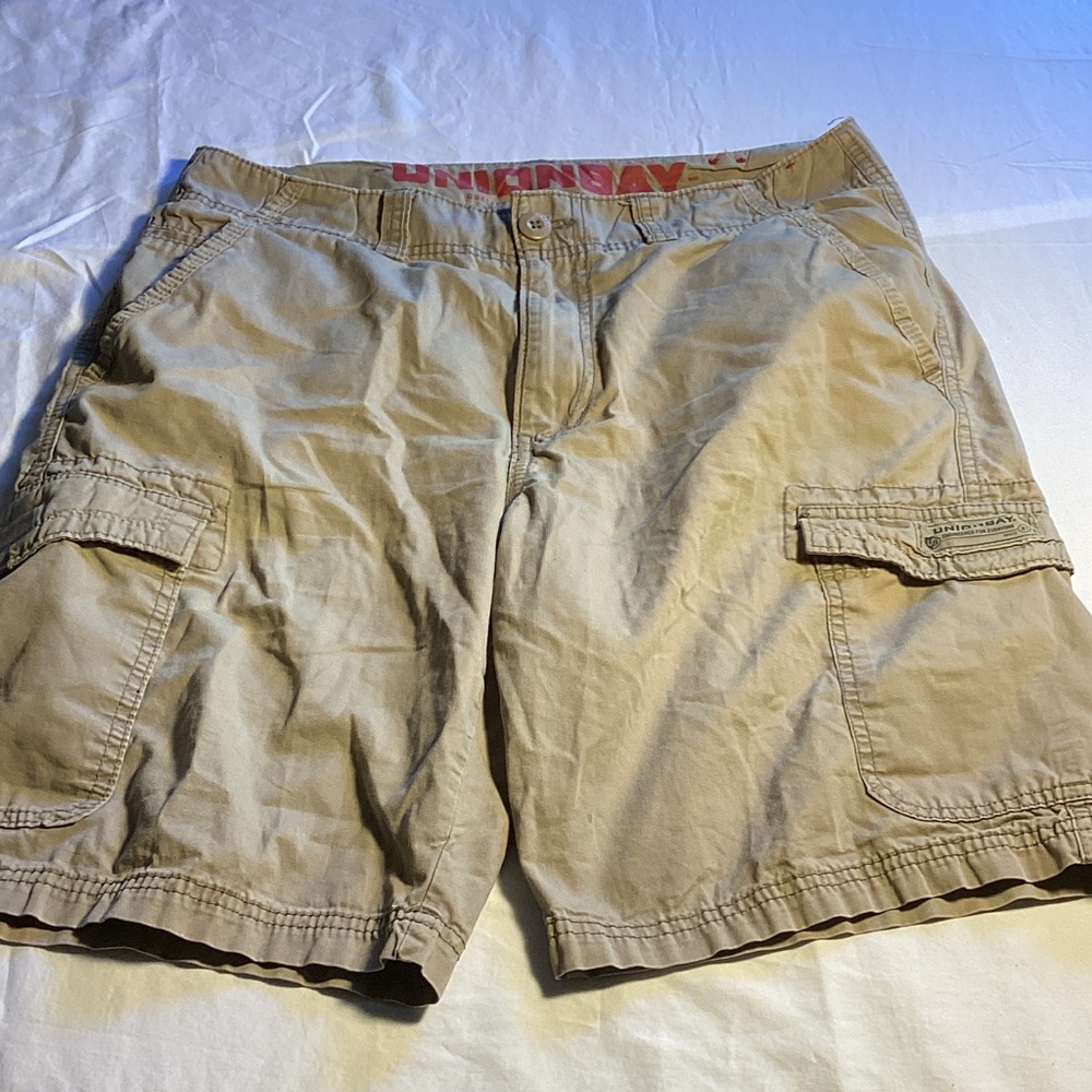UNIONBAY Men's Khaki Cargo Shorts
